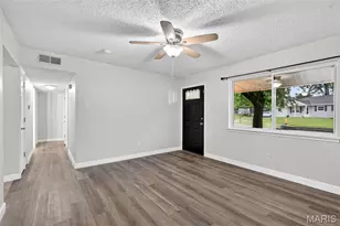 514 Eggering Dr, O'Fallon, MO 63366 - Photo 3