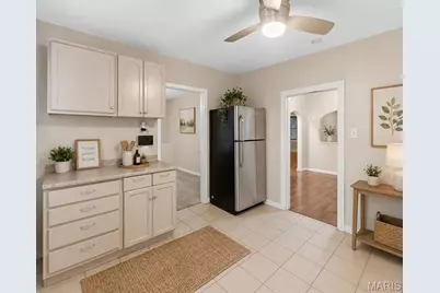 2413 Leslie Avenue, Overland, MO 63114 - Photo 17