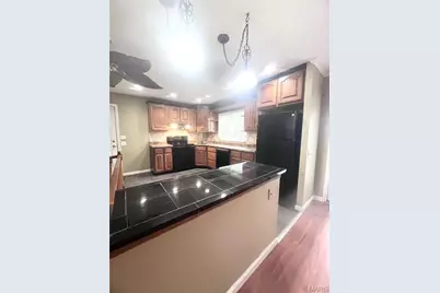 5891 Sir Edward Lane, Florissant, MO 63033 - Photo 7