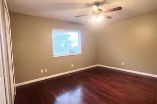 5891 Sir Edward Ln, Florissant, MO 63033 - Photo 15
