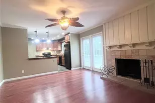 5891 Sir Edward Ln, Florissant, MO 63033 - Photo 5