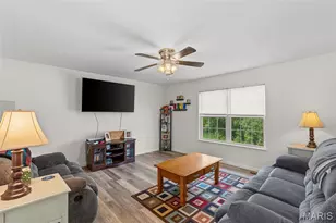 207 Grand Central Dr, Union, MO 63084 - Photo 3