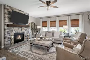 318 Regents Park Ave, Wentzville, MO 63385 - Photo 5