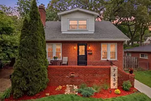 7439 Wellington Ave, University City, MO 63130 - Photo 3