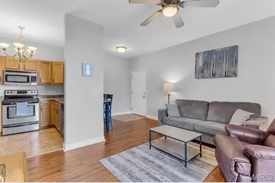 1236 Gardens Circle Drive #M, Saint Louis, MO 63125 - Photo 5