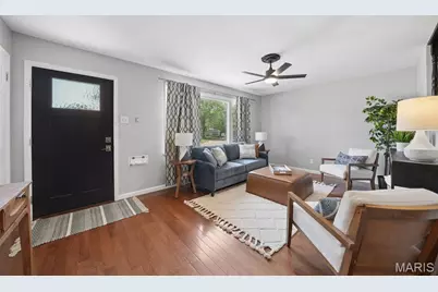 7827 Clymer Drive, Saint Louis, MO 63123 - Photo 3