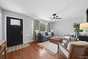 7827 Clymer Dr, Saint Louis, MO 63123 - Photo 3