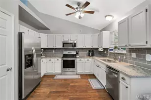 9764 Lee Dr, Hillsboro, MO 63050 - Photo 11