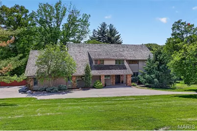 11 Denny Lane, Huntleigh, MO 63131 - Photo 9