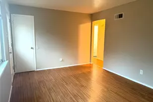 238 Gladys Ave, Hazelwood, MO 63135 - Photo 3