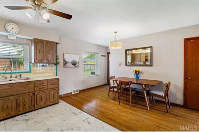 5939 Hilgard Place, Saint Louis, MO 63109 - Photo 15