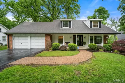 10 Chaminade Drive, Saint Louis, MO 63141 - Photo 1