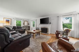 10 Chaminade Dr, Saint Louis, MO 63141 - Photo 7