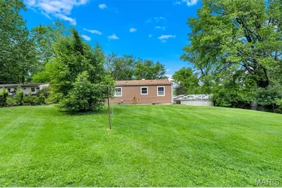 425 Bush Drive, Ballwin, MO 63021 - Photo 11