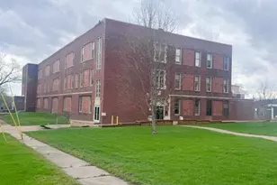 1405 Pearl St, Hannibal, MO 63401 - Photo 1