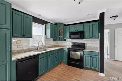 8808 Marcella Avenue, Saint Louis, MO 63121 - Photo 5