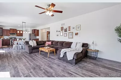 2023 Preston Woods Parkway, Lake Saint Louis, MO 63367 - Photo 23