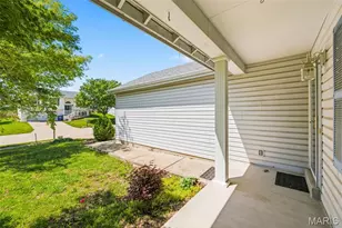 1035 Providence Pointe Dr, Wentzville, MO 63385 - Photo 7