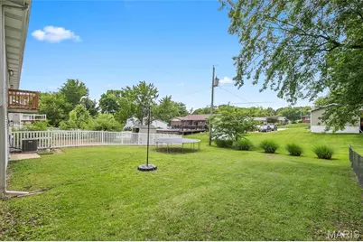 2411 Muegge Road, Saint Charles, MO 63303 - Photo 33