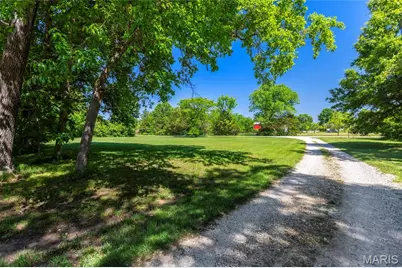 21762 Country Life Acres, Warrenton, MO 63383 - Photo 17
