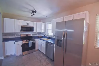 7740 General Sherman Lane, Saint Louis, MO 63123 - Photo 17