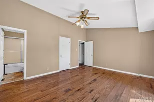 12226 Autumn Dale Ct, Maryland Heights, MO 63043 - Photo 27