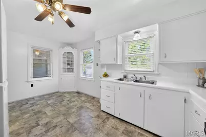3909 Shackelford Road, Florissant, MO 63034 - Photo 13