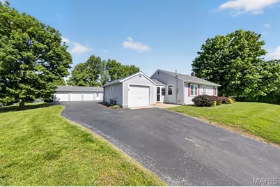 3909 Shackelford Road, Florissant, MO 63034 - Photo 5