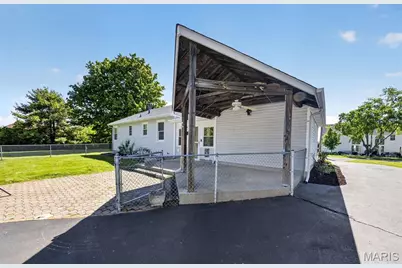 3909 Shackelford Road, Florissant, MO 63034 - Photo 35