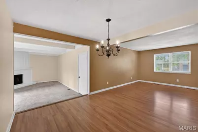 4 Glenview Drive, Saint Charles, MO 63304 - Photo 7