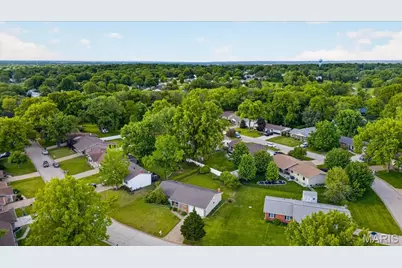 4 Glenview Drive, Saint Charles, MO 63304 - Photo 31
