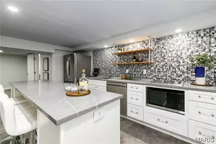 18 Country Aire Dr, Saint Louis, MO 63131 - Photo 53