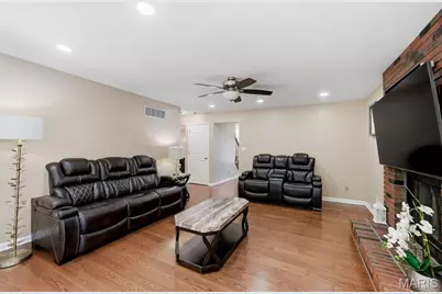 305 Oak Top Court, Ballwin, MO 63021 - Photo 19