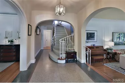 528 Midvale Avenue, Saint Louis, MO 63130 - Photo 9