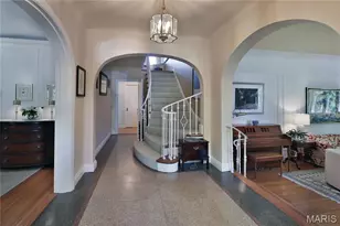 528 Midvale Ave, Saint Louis, MO 63130 - Photo 9