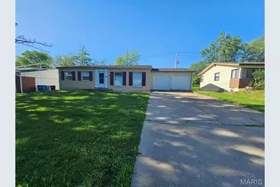 1528 Surf Side Drive, Saint Louis, MO 63138 - Photo 1