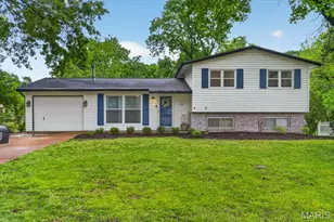 303 Ranch Dr, Manchester, MO 63011 - Photo 1