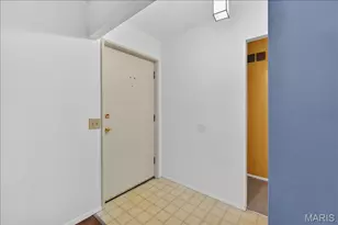 2940 Devonshire Dr, Florissant, MO 63033 - Photo 7