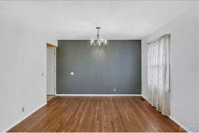 2940 Devonshire Drive, Florissant, MO 63033 - Photo 9