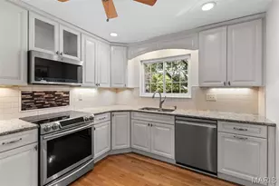 415 Doral Dr, Warson Woods, MO 63122 - Photo 9