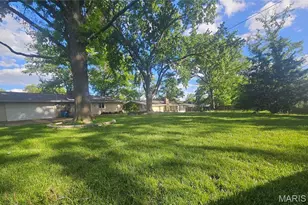 1539 Papillon Dr, Creve Coeur, MO 63146 - Photo 7