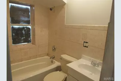 4409 Colonial Avenue, Saint Louis, MO 63121 - Photo 11