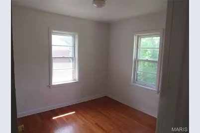 4409 Colonial Avenue, Saint Louis, MO 63121 - Photo 9
