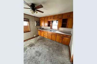 204 Madison Street, Macon, MO 63552 - Photo 37