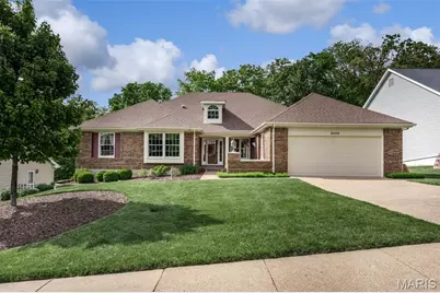 2359 Fairoyal Drive, Saint Louis, MO 63131 - Photo 1