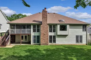 2359 Fairoyal Dr, Saint Louis, MO 63131 - Photo 5