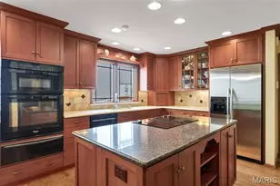 2359 Fairoyal Dr, Saint Louis, MO 63131 - Photo 19