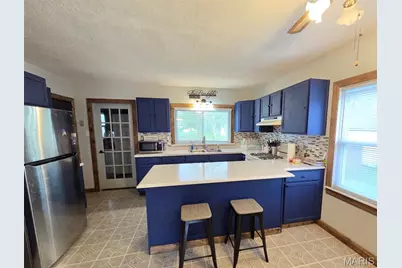 304 E Quincy Street, Lewistown, MO 63452 - Photo 5