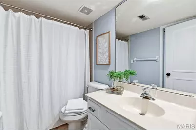 2012 Trailcrest Lane #3, Saint Louis, MO 63122 - Photo 15
