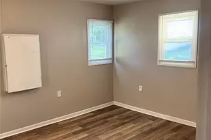 1020 Farmview Dr, Unincorporated, MO 63138 - Photo 9